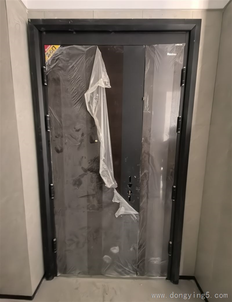 东辛片区新小区汇华云墅，毛坯新房因工作调动不在本地，出售