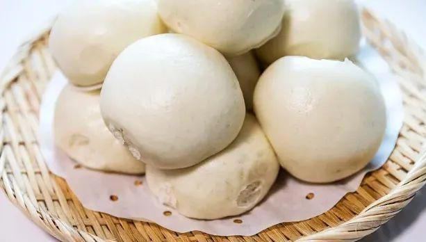 馒头是肝病的“发物”？再三提醒：这4种食物，真的应该少吃！